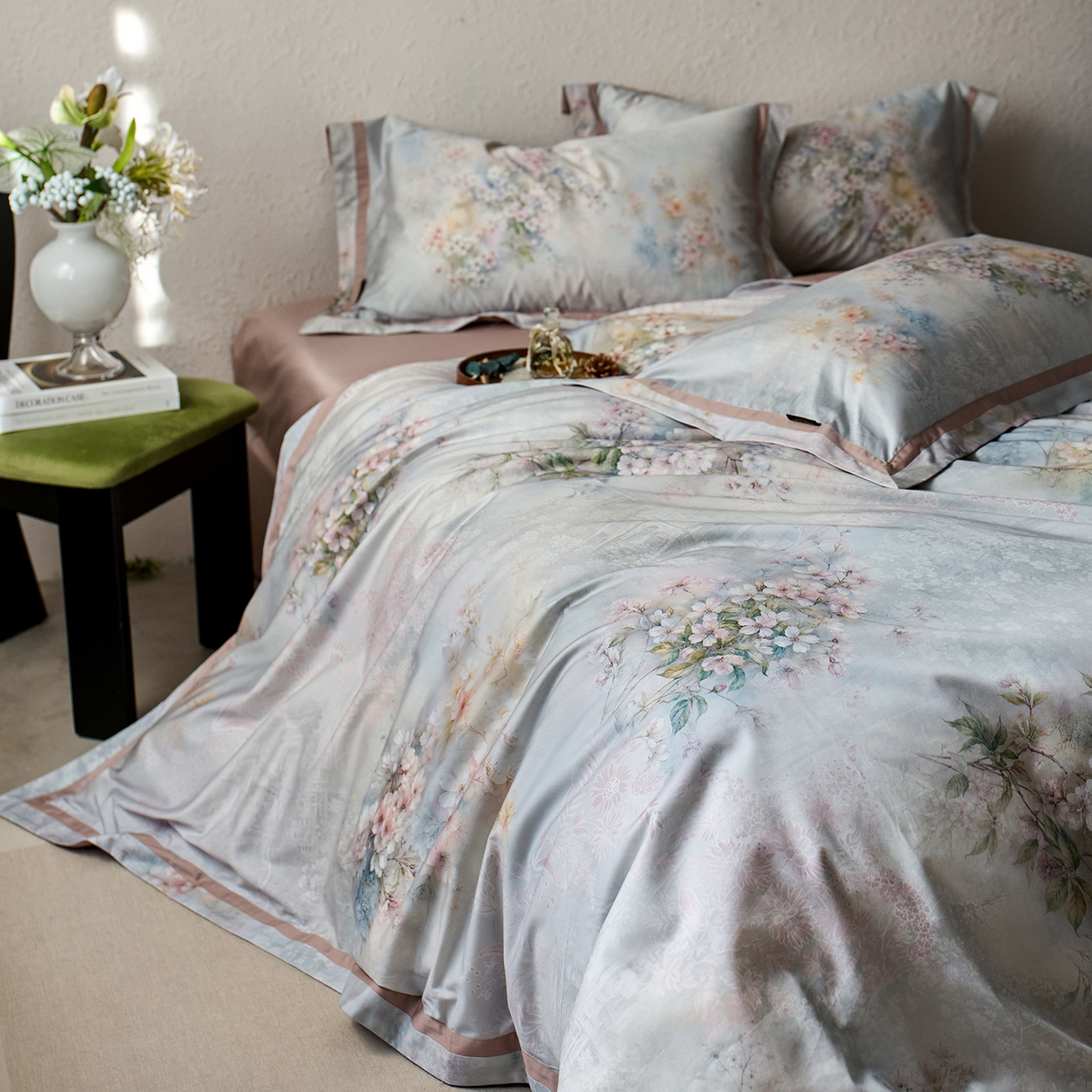 91家纺网 家纺一手货源 找家纺 轩和家居 2025新款70SA类轻奢长绒棉纯棉花四件套正品YKK拉链+精品做工 第一组 绿野花颂