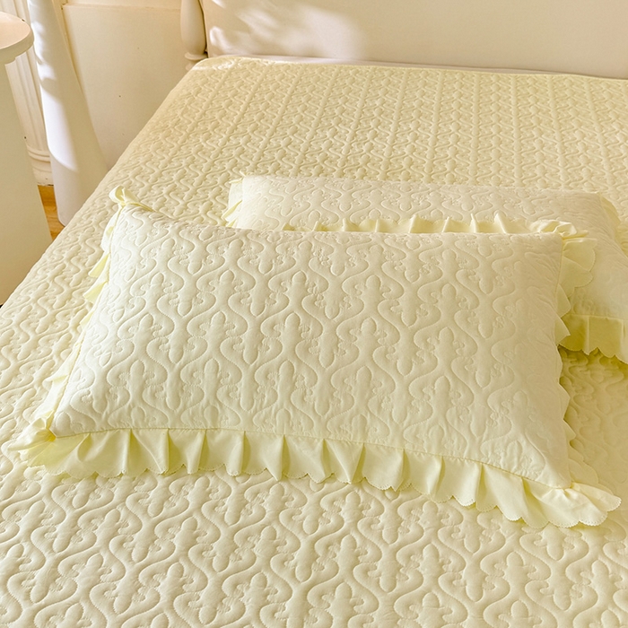 91家纺网 家纺一手货源 找家纺 后庭寝室 2025新款法式公主风亲肤床盖四件套-蝶恋系列 蝶恋-米色