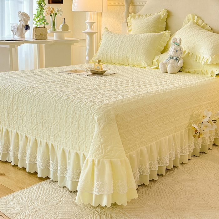 91家纺网 家纺一手货源 找家纺 后庭寝室 2025新款法式公主风亲肤床盖四件套-蝶恋系列 蝶恋-米色