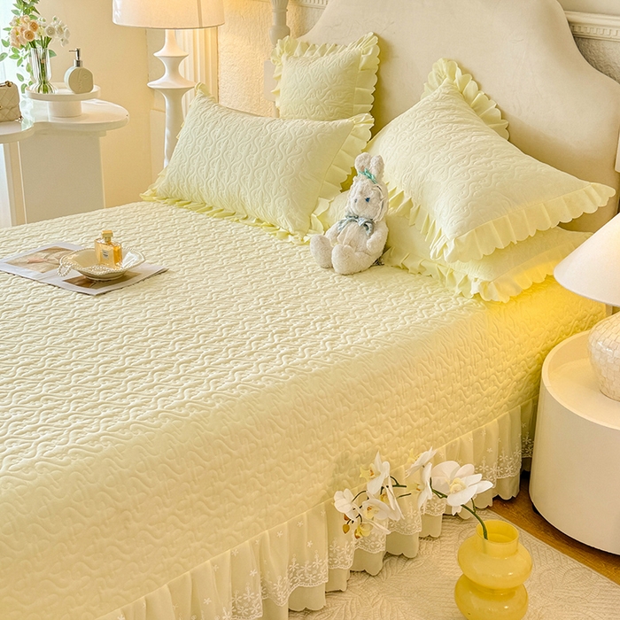 91家纺网 家纺一手货源 找家纺 后庭寝室 2025新款法式公主风亲肤床盖四件套-蝶恋系列 蝶恋-米色