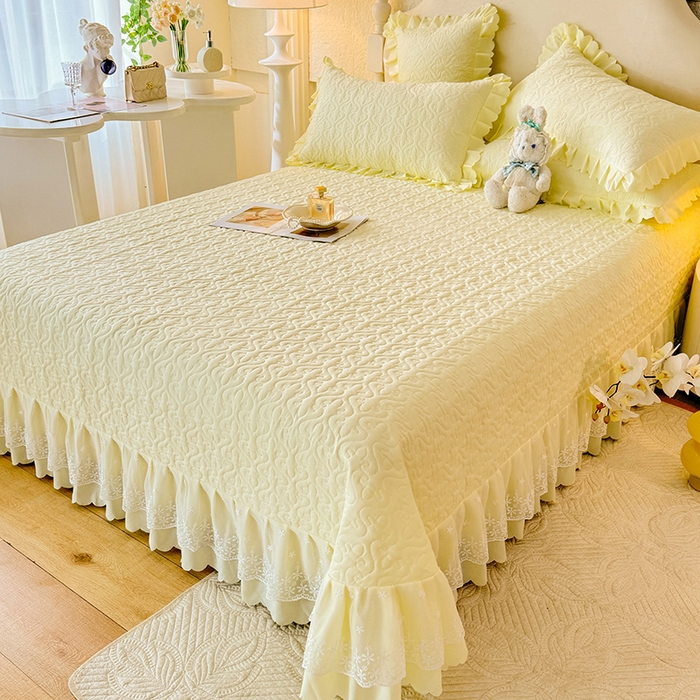 91家纺网 家纺一手货源 找家纺 后庭寝室 2025新款法式公主风亲肤床盖四件套-蝶恋系列 蝶恋-米色