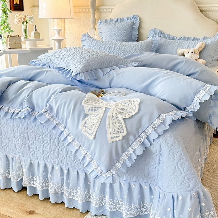 91家纺网 家纺一手货源 找家纺 后庭寝室 2025新款法式公主风亲肤床盖四件套-蝶恋系列 蝶恋-浅蓝
