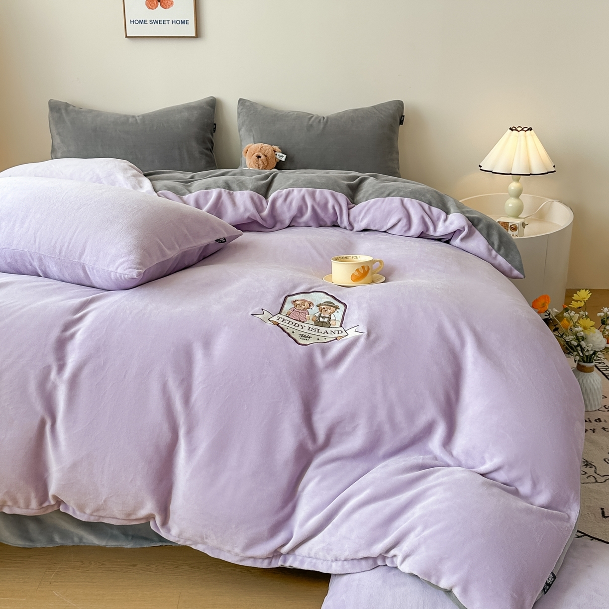 91家纺网 家纺一手货源 找家纺 （总）泰迪爱兰Teddy ISLAND 2025新款IP绣花牛奶绒刺绣套件