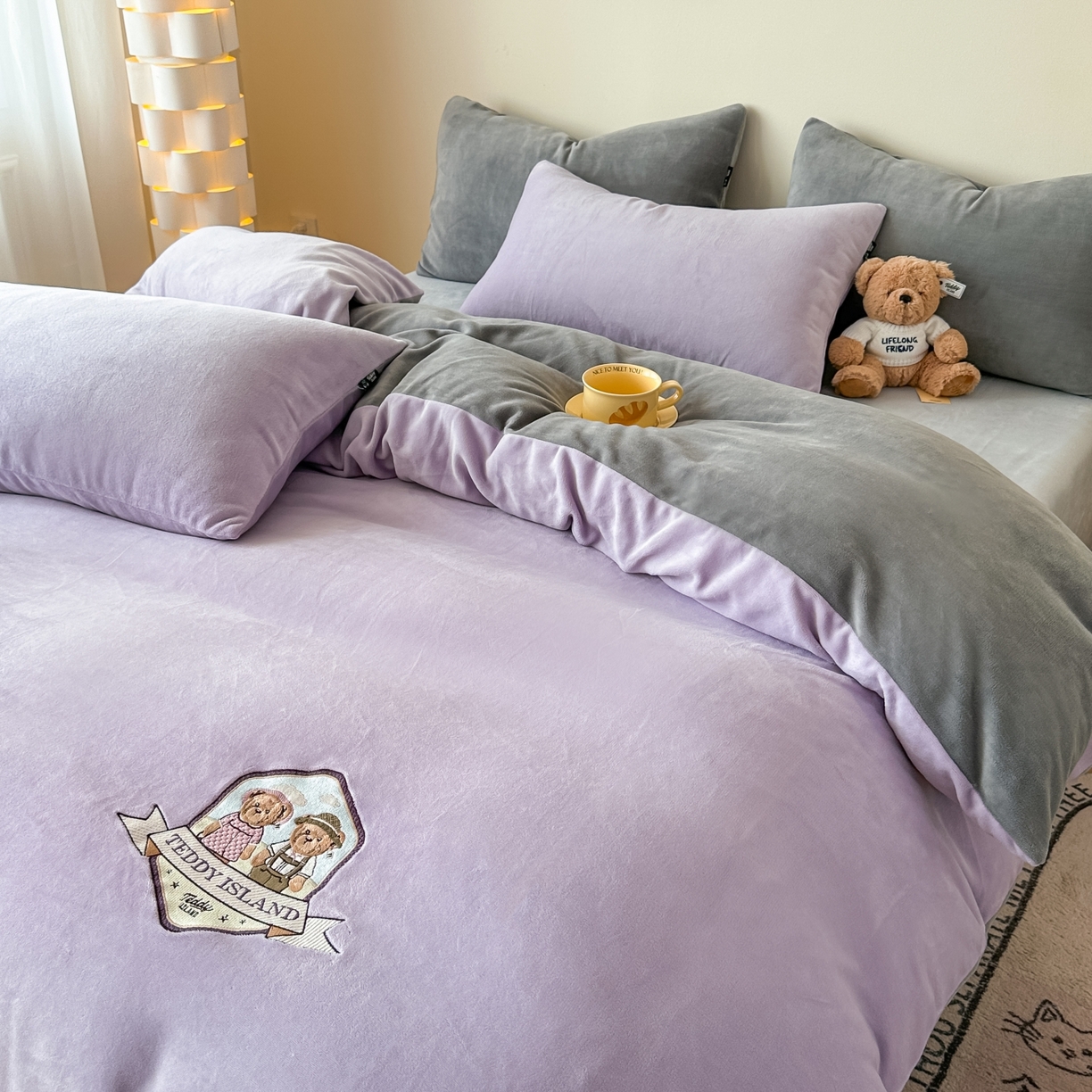 91家纺网 家纺一手货源 找家纺 （总）泰迪爱兰Teddy ISLAND 2025新款IP绣花牛奶绒刺绣套件