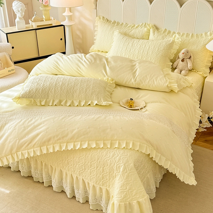 91家纺网 家纺一手货源 找家纺 后庭寝室 2025新款法式公主风亲肤床盖四件套-满天星系列 满天星-米色