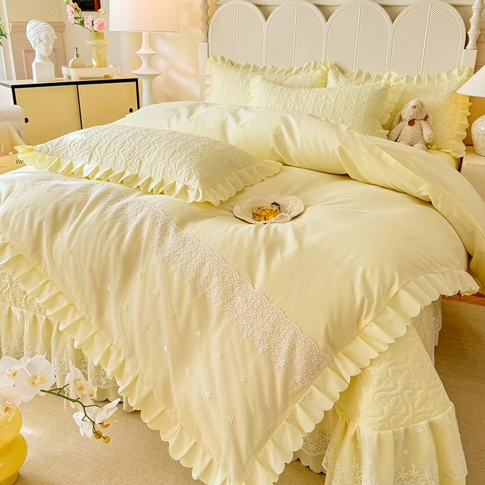 91家纺网 家纺一手货源 找家纺 后庭寝室 2025新款法式公主风亲肤床盖四件套-满天星系列 满天星-米色