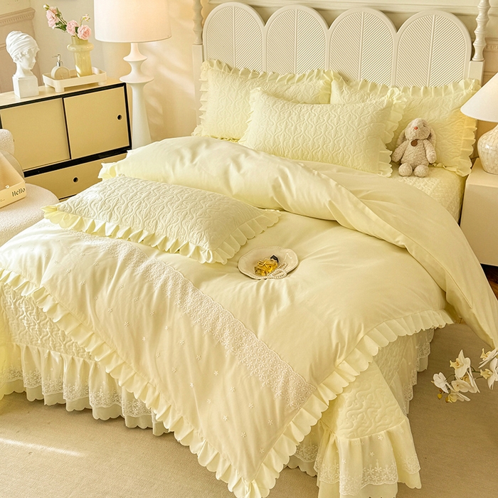 91家纺网 家纺一手货源 找家纺 后庭寝室 2025新款法式公主风亲肤床盖四件套-满天星系列 满天星-米色