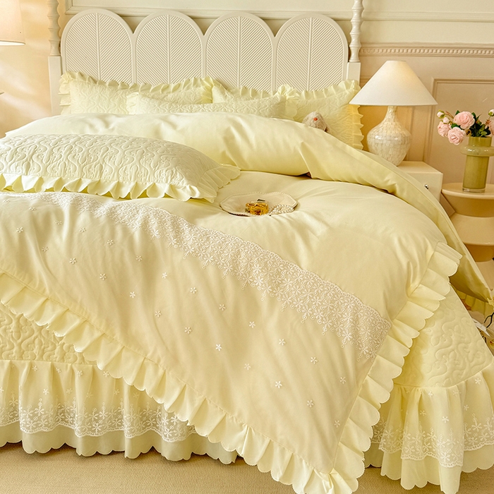 91家纺网 家纺一手货源 找家纺 后庭寝室 2025新款法式公主风亲肤床盖四件套-满天星系列 满天星-米色