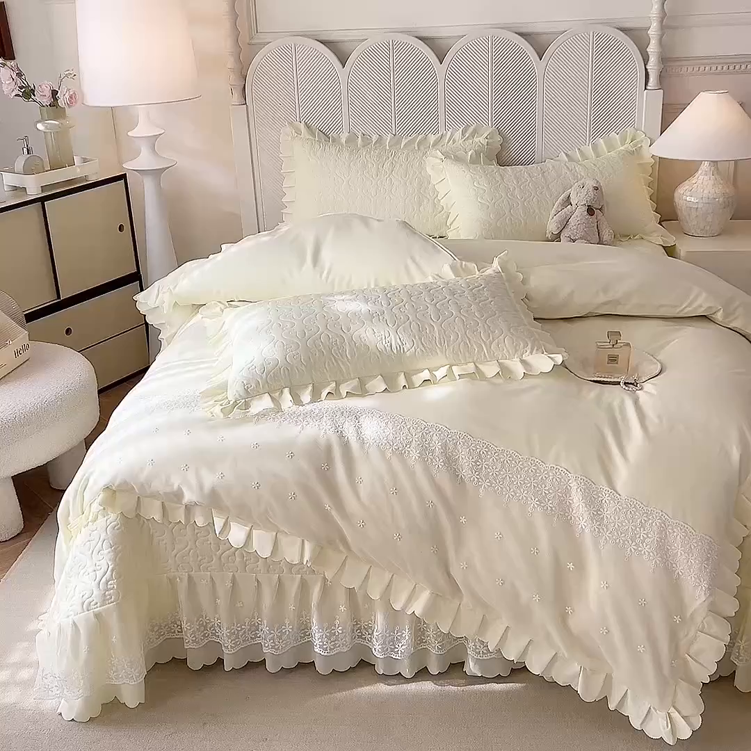 91家纺网 家纺一手货源 找家纺 后庭寝室 2025新款法式公主风亲肤床盖四件套-满天星系列 满天星-米色