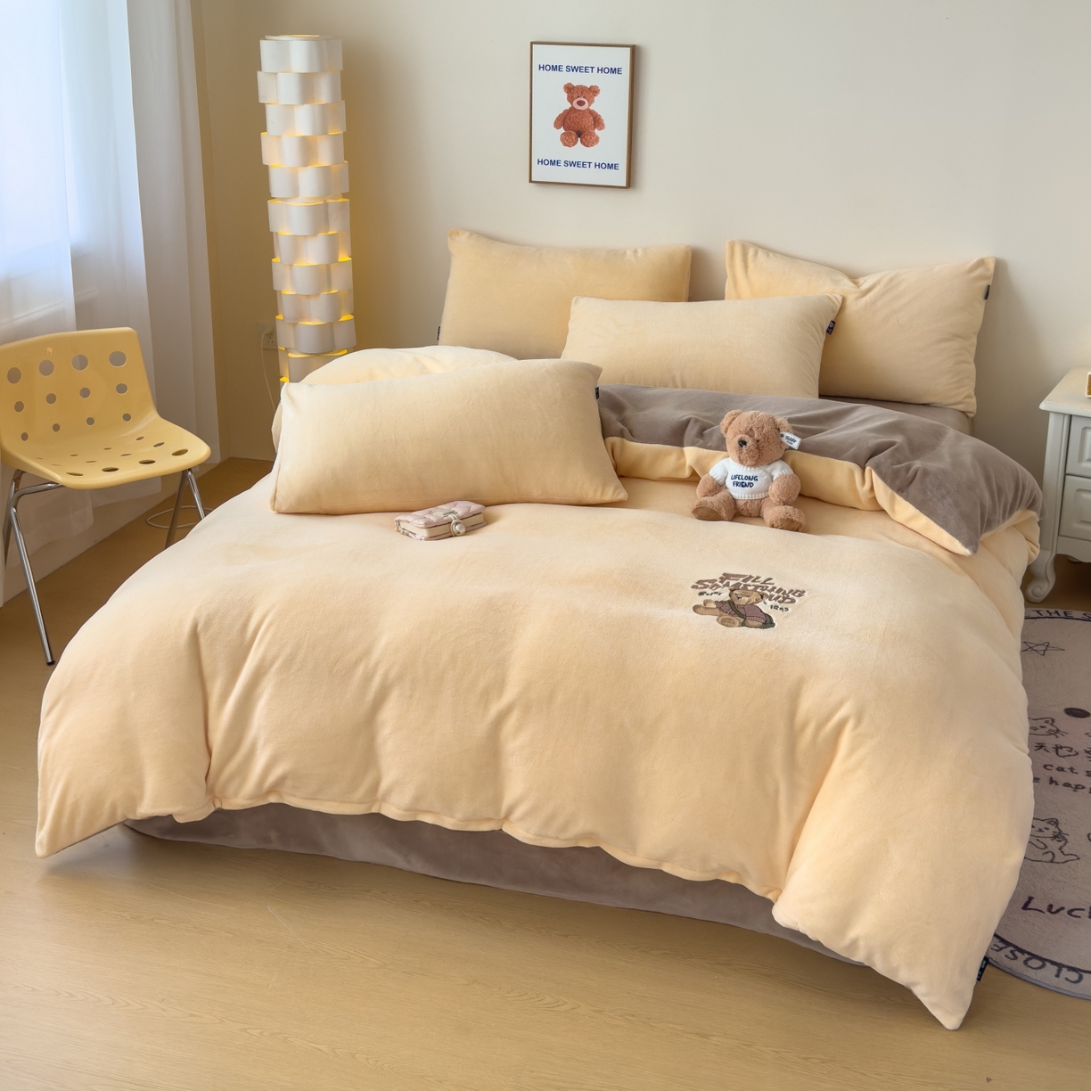 91家纺网 家纺一手货源 找家纺 泰迪爱兰Teddy ISLAND 2026新款IP绣花牛奶绒刺绣套件 奶黄+浅咖