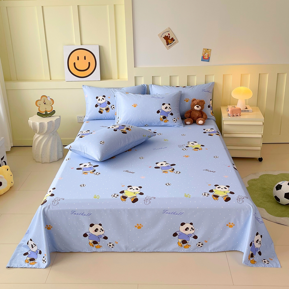 91家纺网 家纺一手货源 找家纺 金鑫汇家纺 2025新款A类全棉纯棉印花大床图四件套 足球争霸赛-蓝