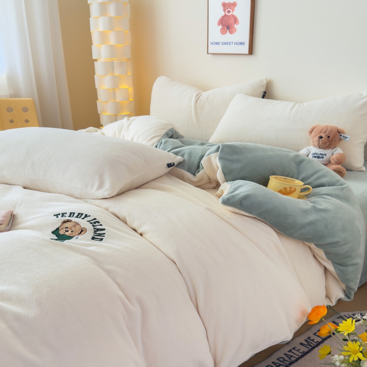 91家纺网 家纺一手货源 找家纺 泰迪爱兰Teddy ISLAND 2026新款IP绣花牛奶绒刺绣套件 奶油白+清绿