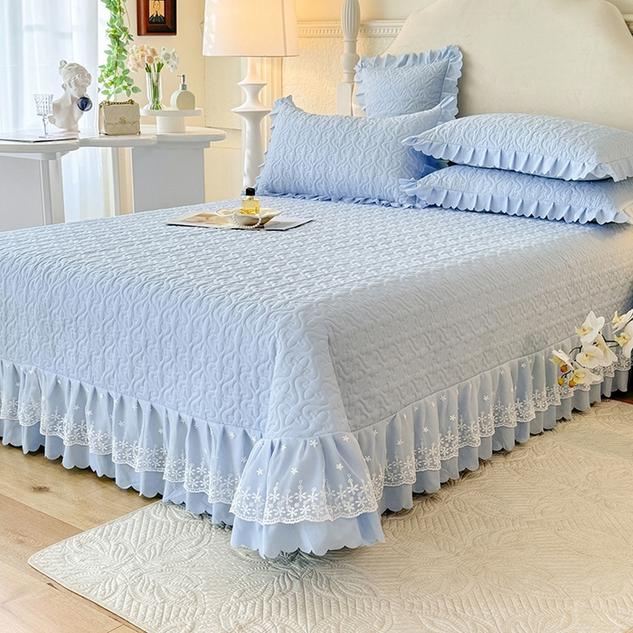 91家纺网 家纺一手货源 找家纺 后庭寝室 2025新款法式公主风亲肤床盖四件套-满天星系列 满天星-浅蓝