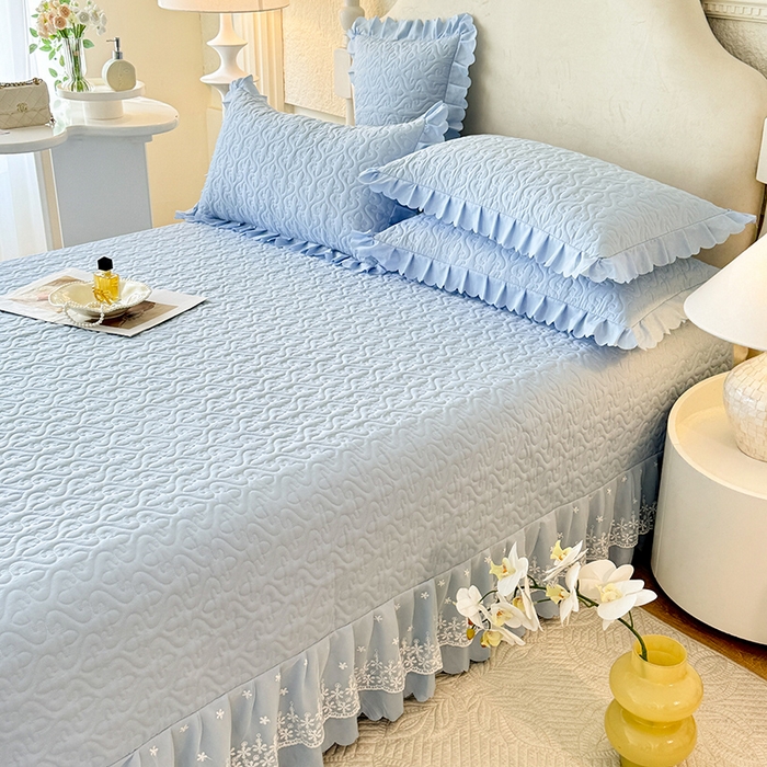 91家纺网 家纺一手货源 找家纺 后庭寝室 2025新款法式公主风亲肤床盖四件套-满天星系列 满天星-浅蓝