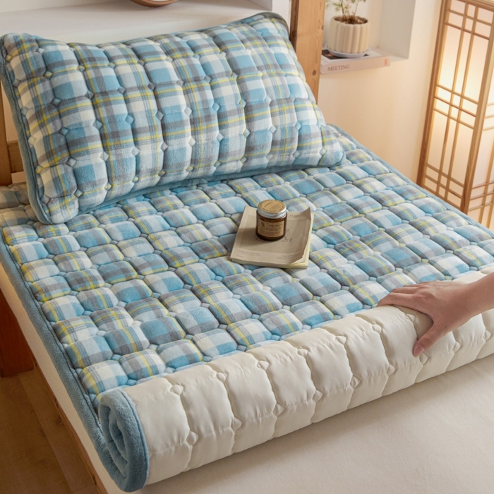 91家纺网 家纺一手货源 找家纺 （总）爱屋及屋 2025加厚牛奶绒格子床垫软垫加绒加厚床褥垫床护垫铺底毛绒垫子【200g填充】
