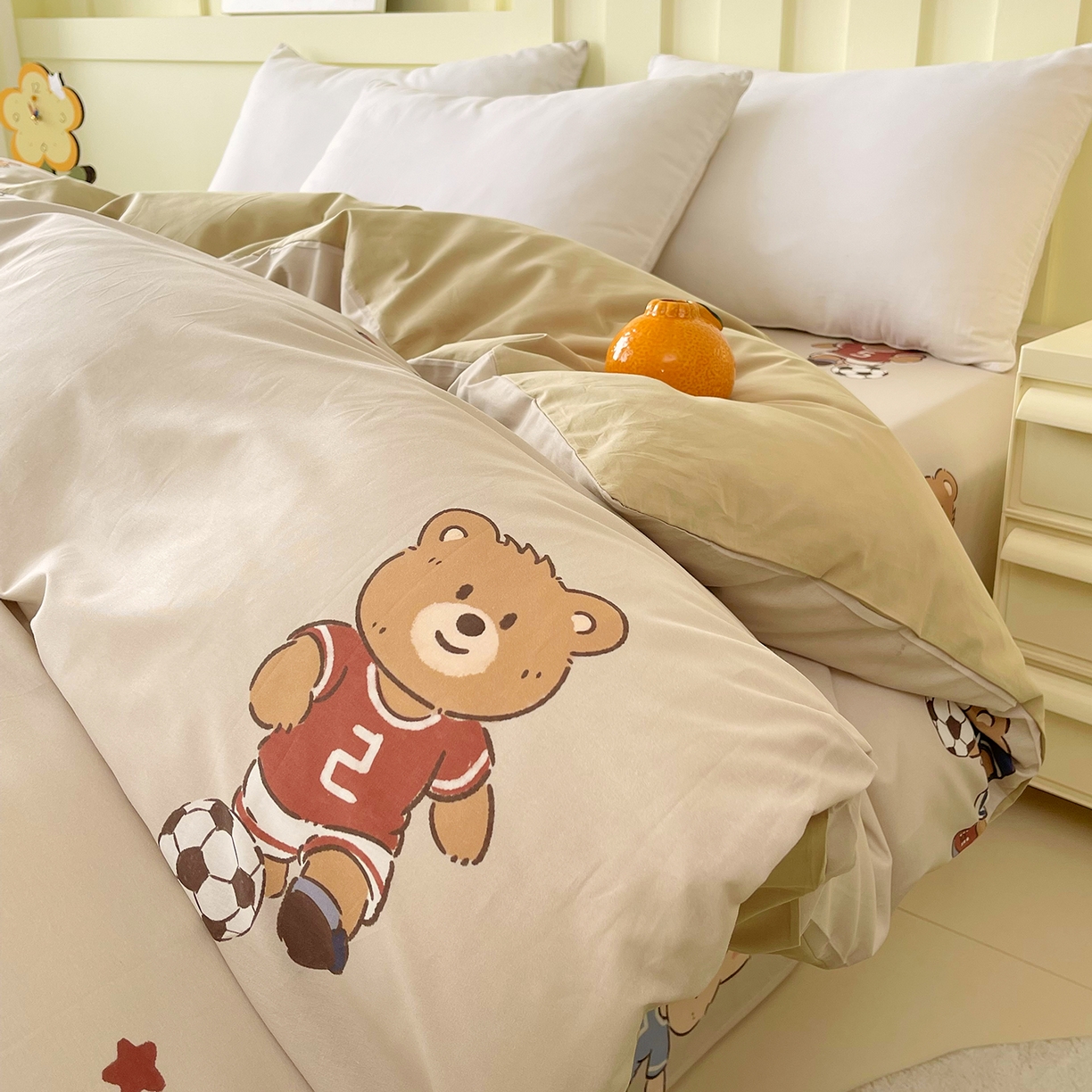 91家纺网 家纺一手货源 找家纺 金鑫汇家纺 2025新款A类全棉纯棉印花大床图单被套 被套单件 友谊足球