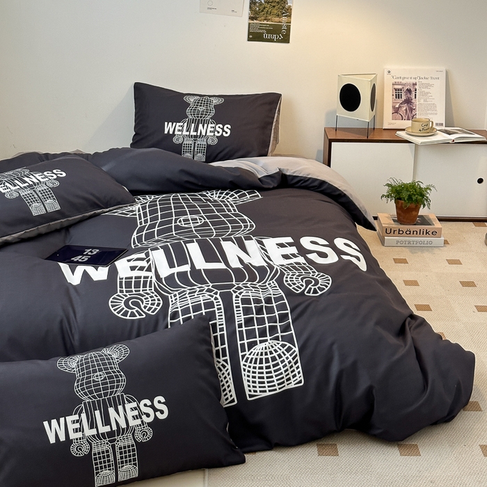 91家纺网 家纺一手货源 找家纺 摩卡（乐趣） 2025新款现代简约网红款四季棉四件套 机器熊