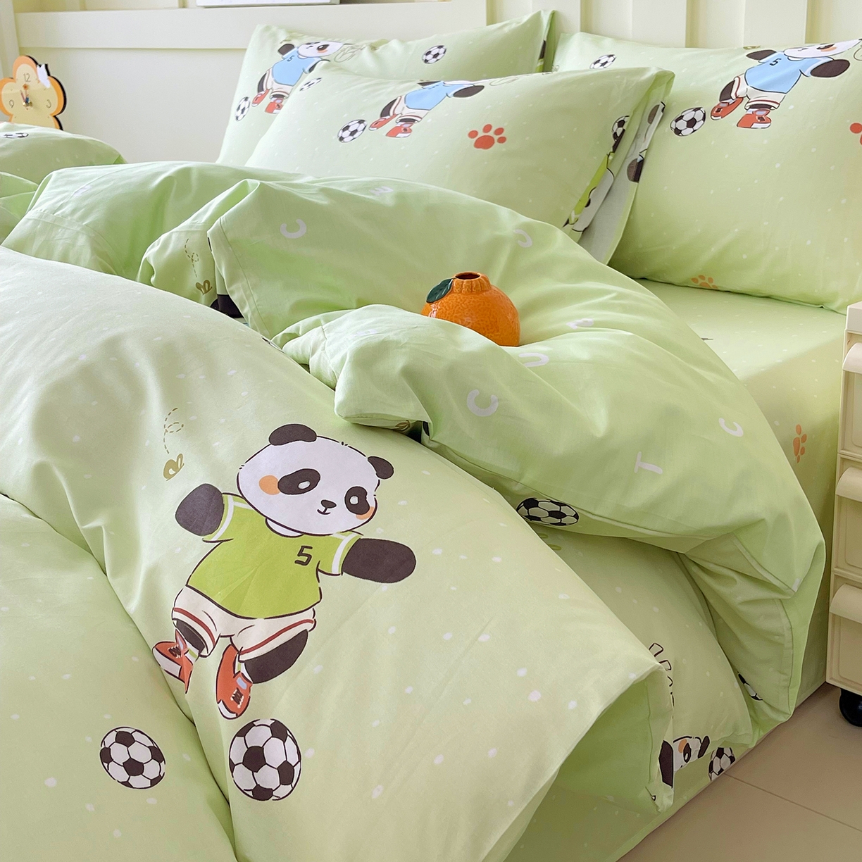 91家纺网 家纺一手货源 找家纺 金鑫汇家纺 2025新款A类全棉纯棉印花大床图单被套 被套单件 足球争霸赛·绿