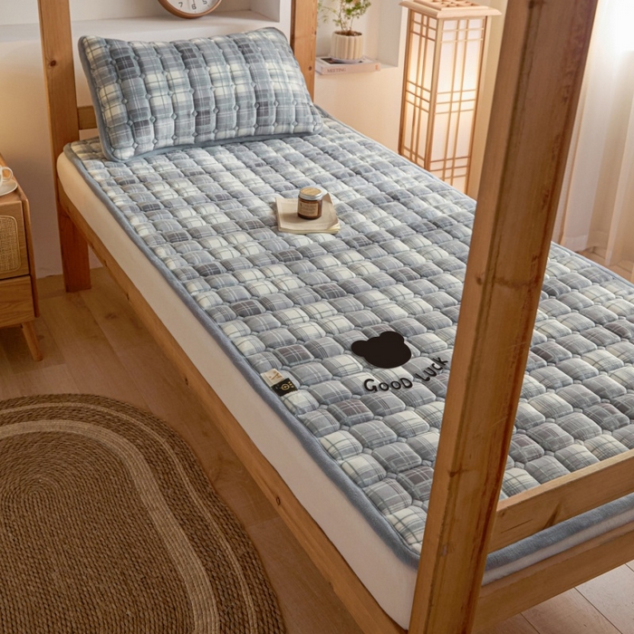 91家纺网 家纺一手货源 找家纺 爱屋及屋 2025新款无印风牛奶绒床护垫-学生床 牛奶绒- 光年灰