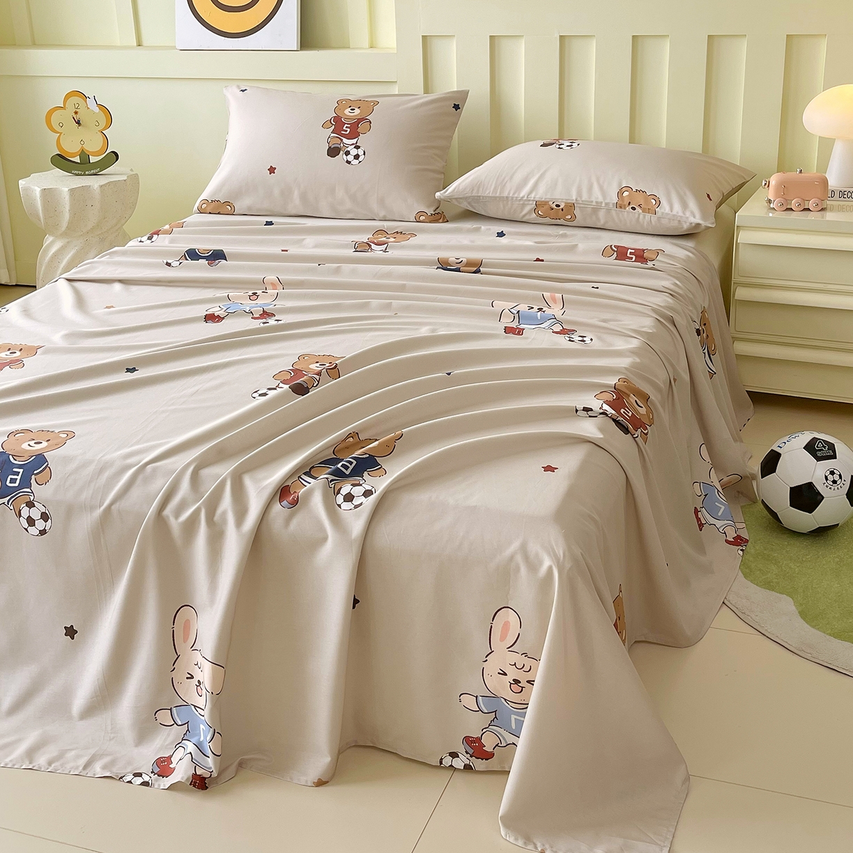 91家纺网 家纺一手货源 找家纺 金鑫汇家纺 2025新款A类全棉纯棉印花大床图单床单 床单单件 友谊足球