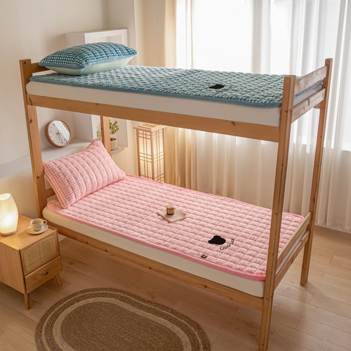 爱屋及屋 2025新款无印风牛奶绒床护垫-学生床 牛奶绒-粉小格