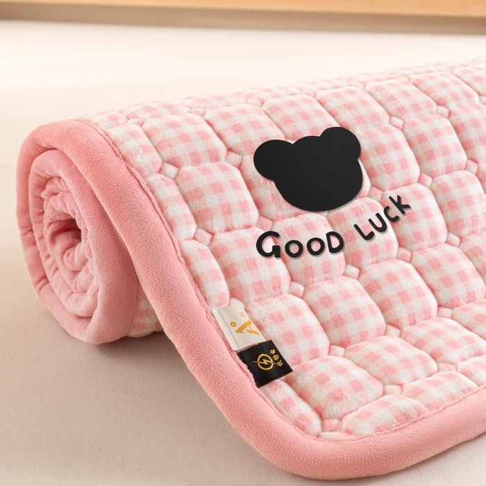 91家纺网 家纺一手货源 找家纺 爱屋及屋 2025新款无印风牛奶绒床护垫-学生床 牛奶绒-粉小格