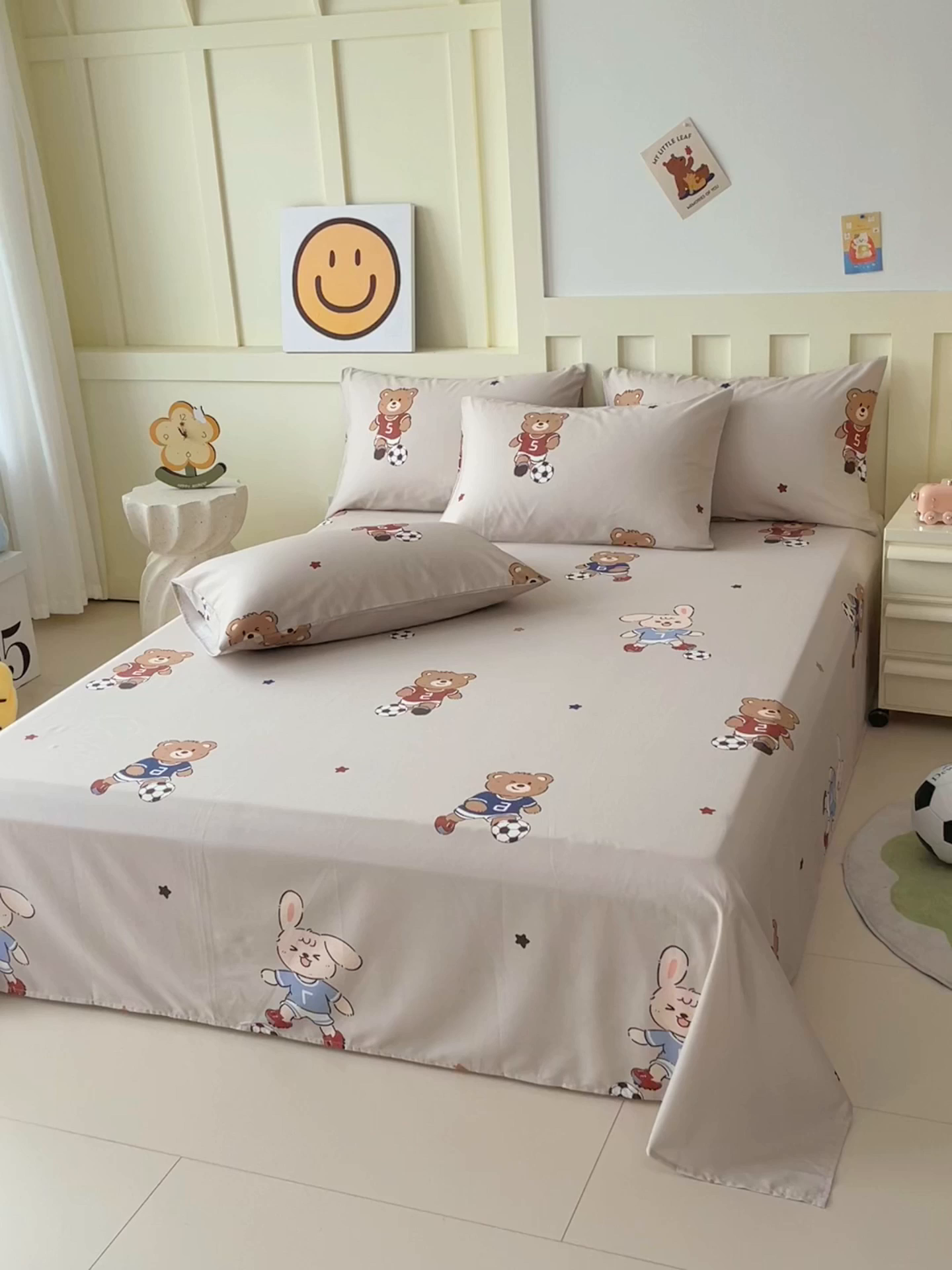 91家纺网 家纺一手货源 找家纺 金鑫汇家纺 2025新款A类全棉纯棉印花大床图单床单 床单单件 友谊足球