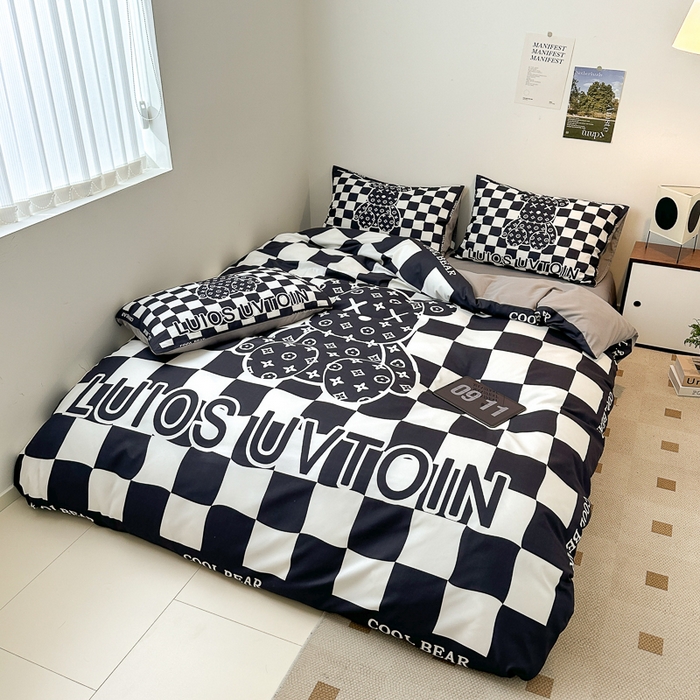 91家纺网 家纺一手货源 找家纺 摩卡（乐趣） 2025新款现代简约网红款四季棉四件套 棋盘格公仔