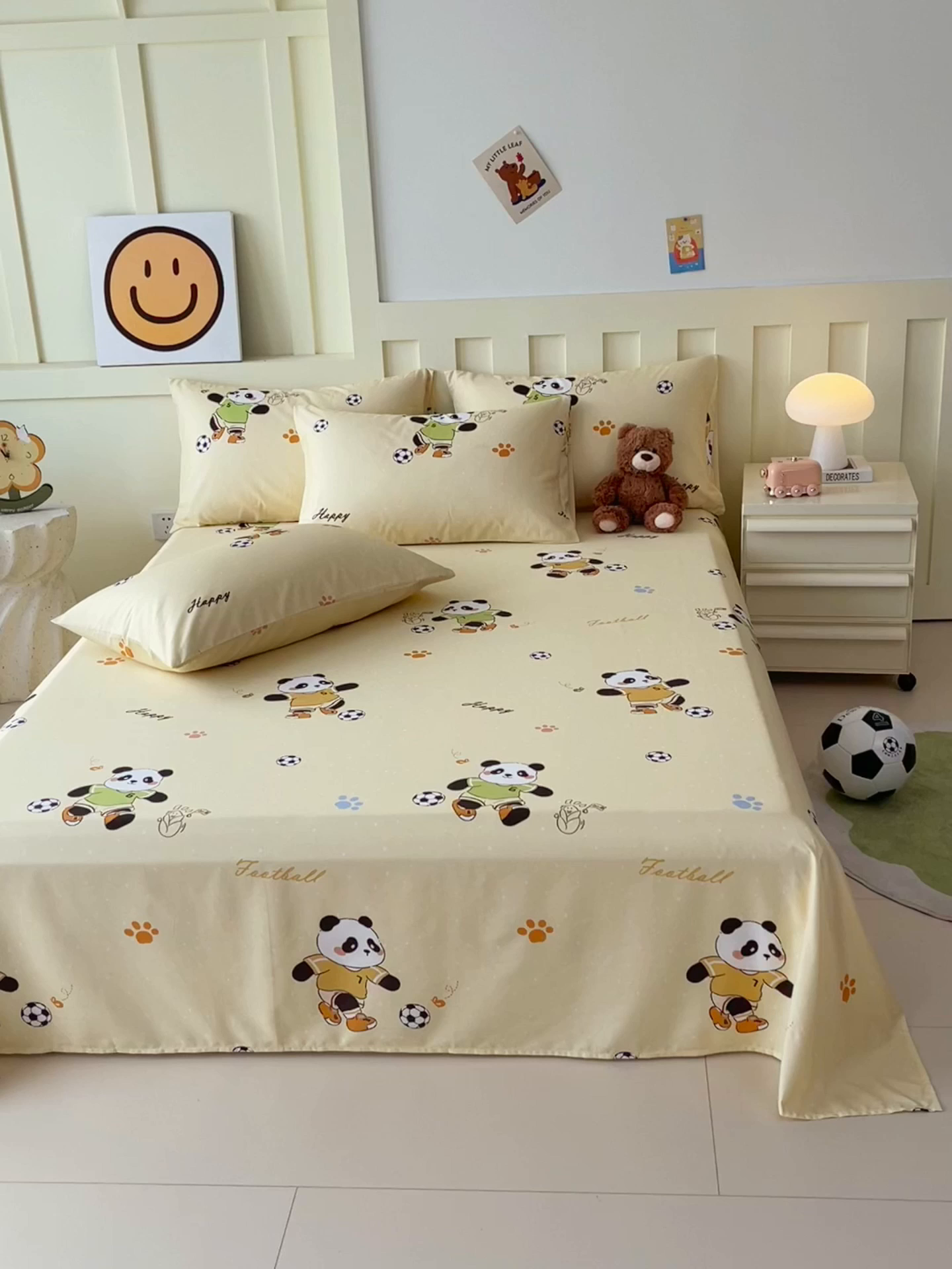 91家纺网 家纺一手货源 找家纺 金鑫汇家纺 2025新款A类全棉纯棉印花大床图单床单 床单单件 足球争霸赛-黄