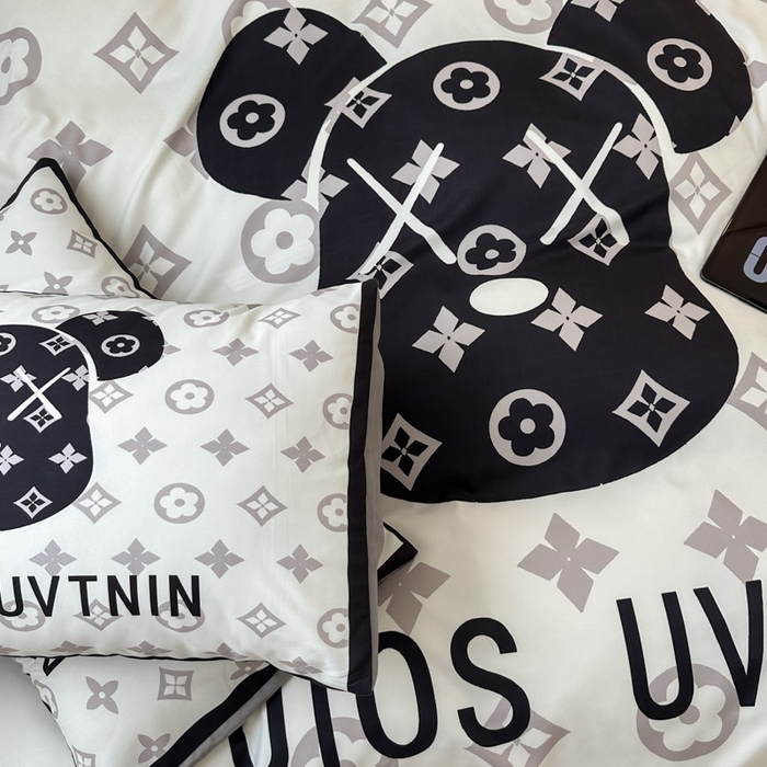 91家纺网 家纺一手货源 找家纺 摩卡（乐趣） 2025新款现代简约网红款四季棉四件套 熊头白