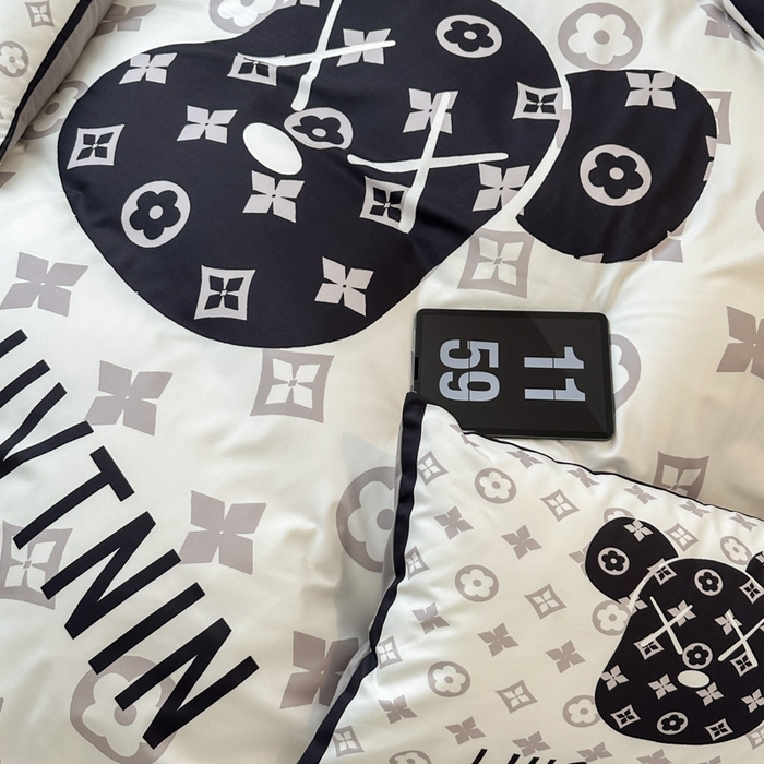 91家纺网 家纺一手货源 找家纺 摩卡（乐趣） 2025新款现代简约网红款四季棉四件套 熊头白