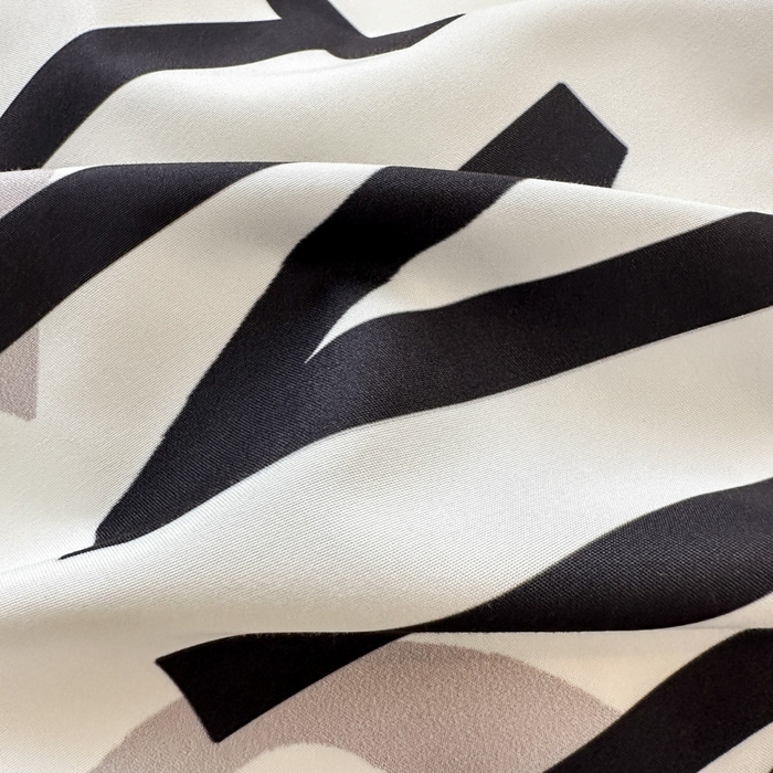 91家纺网 家纺一手货源 找家纺 摩卡（乐趣） 2025新款现代简约网红款四季棉四件套 熊头白