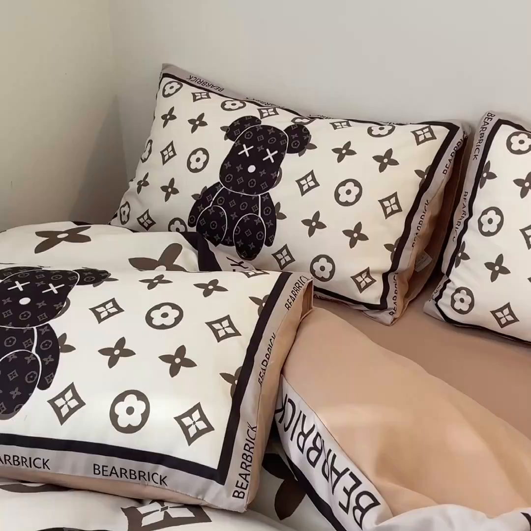 91家纺网 家纺一手货源 找家纺 摩卡（乐趣） 2025新款现代简约网红款四季棉四件套 熊仔咖