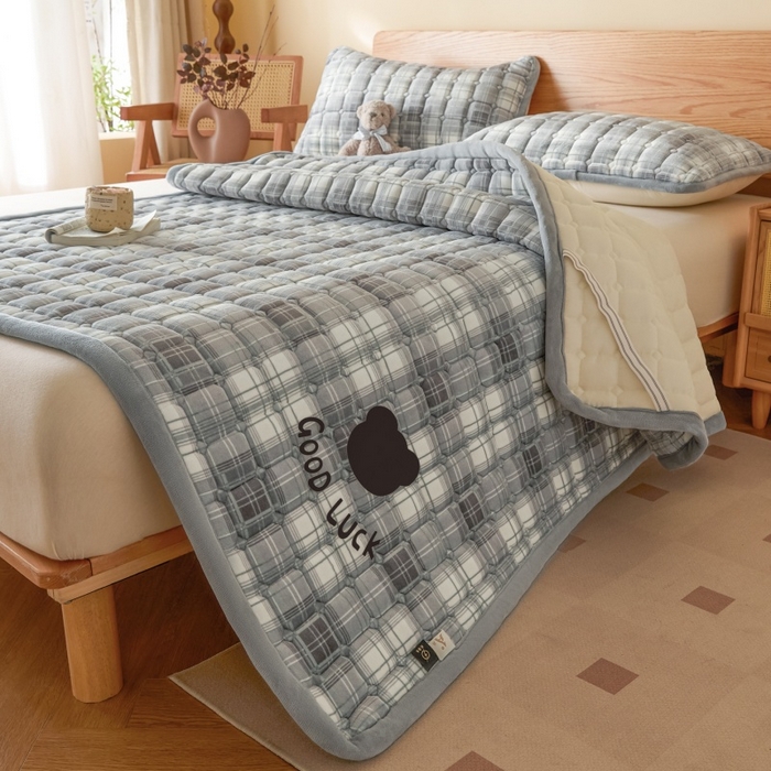 91家纺网 家纺一手货源 找家纺 爱屋及屋 2025新款无印风牛奶绒床垫-大床款 牛奶绒-光年灰