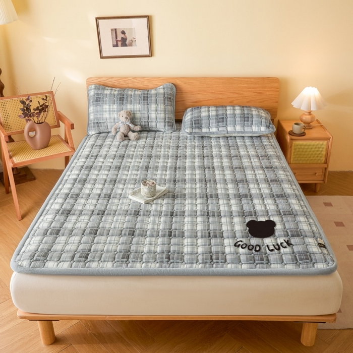 91家纺网 家纺一手货源 找家纺 爱屋及屋 2025新款无印风牛奶绒床垫-大床款 牛奶绒-光年灰