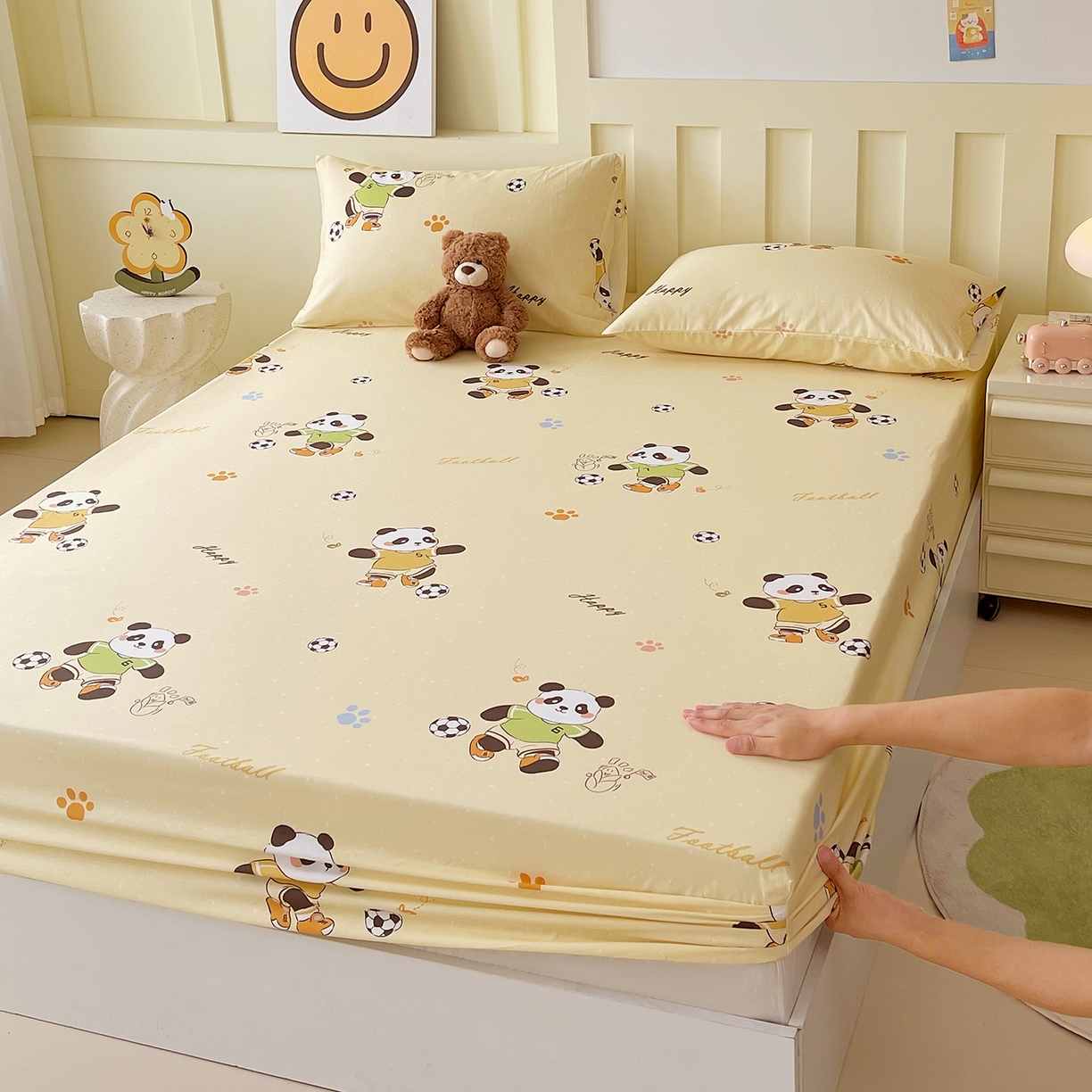 91家纺网 家纺一手货源 找家纺 金鑫汇家纺 2025新款A类全棉纯棉印花大床图单床笠 床笠单件 足球争霸赛-黄