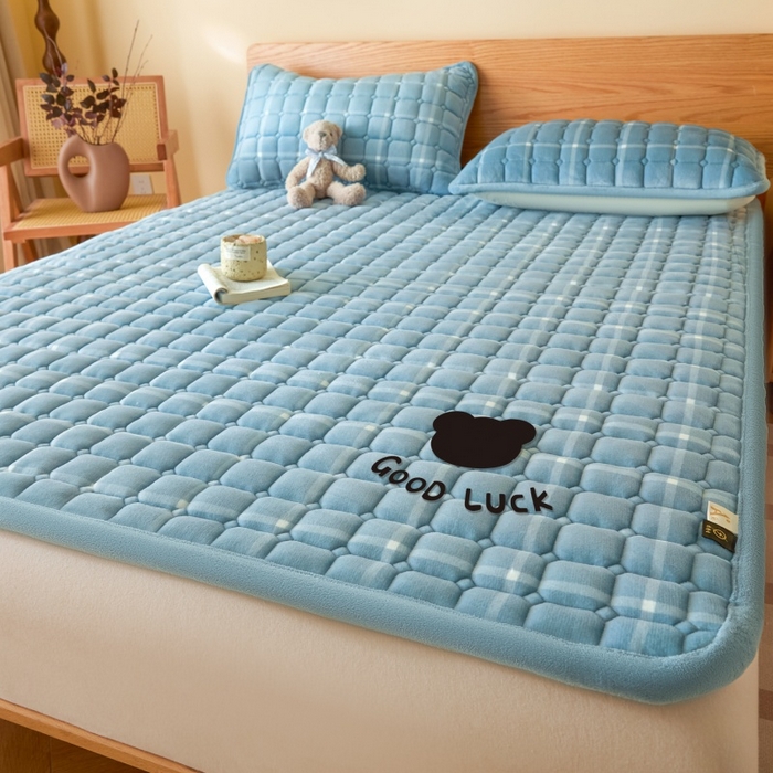 爱屋及屋 2025新款无印风牛奶绒床垫-大床款 牛奶绒-海蓝大格