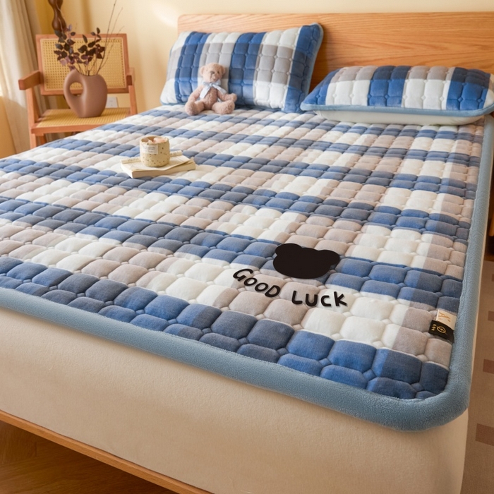 爱屋及屋 2025新款无印风牛奶绒床垫-大床款 牛奶绒-蓝咖大格