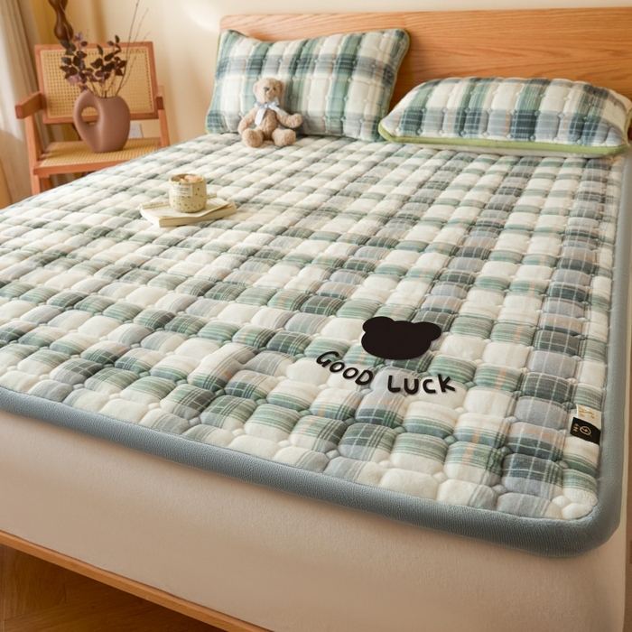 爱屋及屋 2025新款无印风牛奶绒床垫-大床款 牛奶绒-韵绿格
