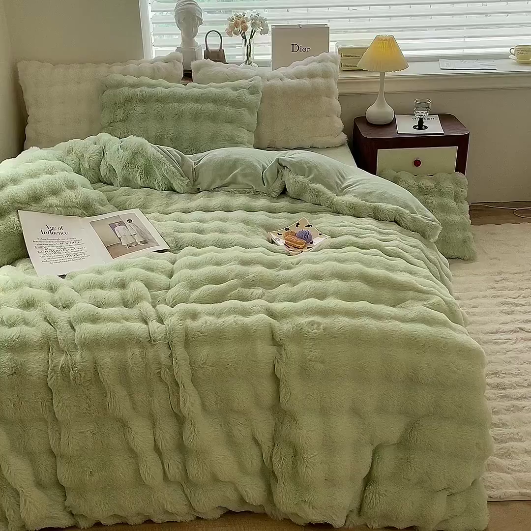 91家纺网 家纺一手货源 找家纺 悦织湾家纺 2025新款A类12斤獭兔毛580克托斯卡纳大泡泡双面兔毛绒四件套 兔兔绒-抹茶绿