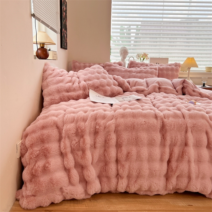 91家纺网 家纺一手货源 找家纺 悦织湾家纺 2025新款A类12斤獭兔毛580克托斯卡纳大泡泡双面兔毛绒四件套 兔兔绒-粉豆沙