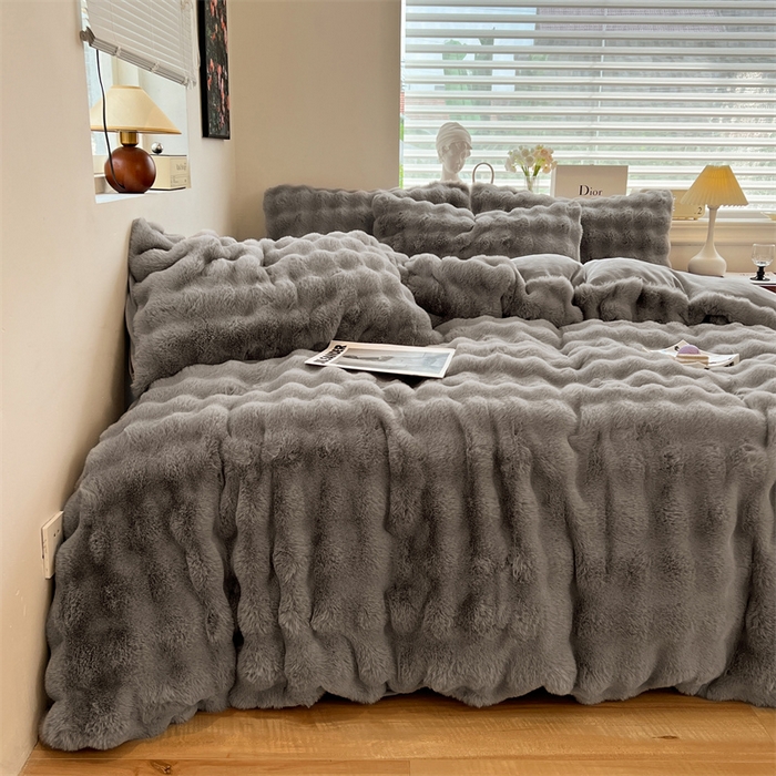 91家纺网 家纺一手货源 找家纺 悦织湾家纺 2025新款A类12斤獭兔毛580克托斯卡纳大泡泡双面兔毛绒四件套 兔兔绒-深灰