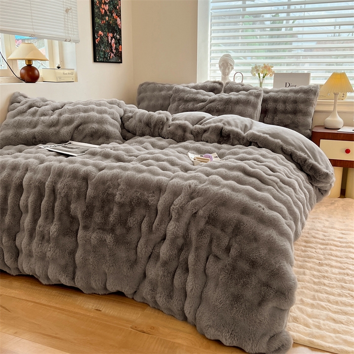 91家纺网 家纺一手货源 找家纺 悦织湾家纺 2025新款A类12斤獭兔毛580克托斯卡纳大泡泡双面兔毛绒四件套 兔兔绒-深灰