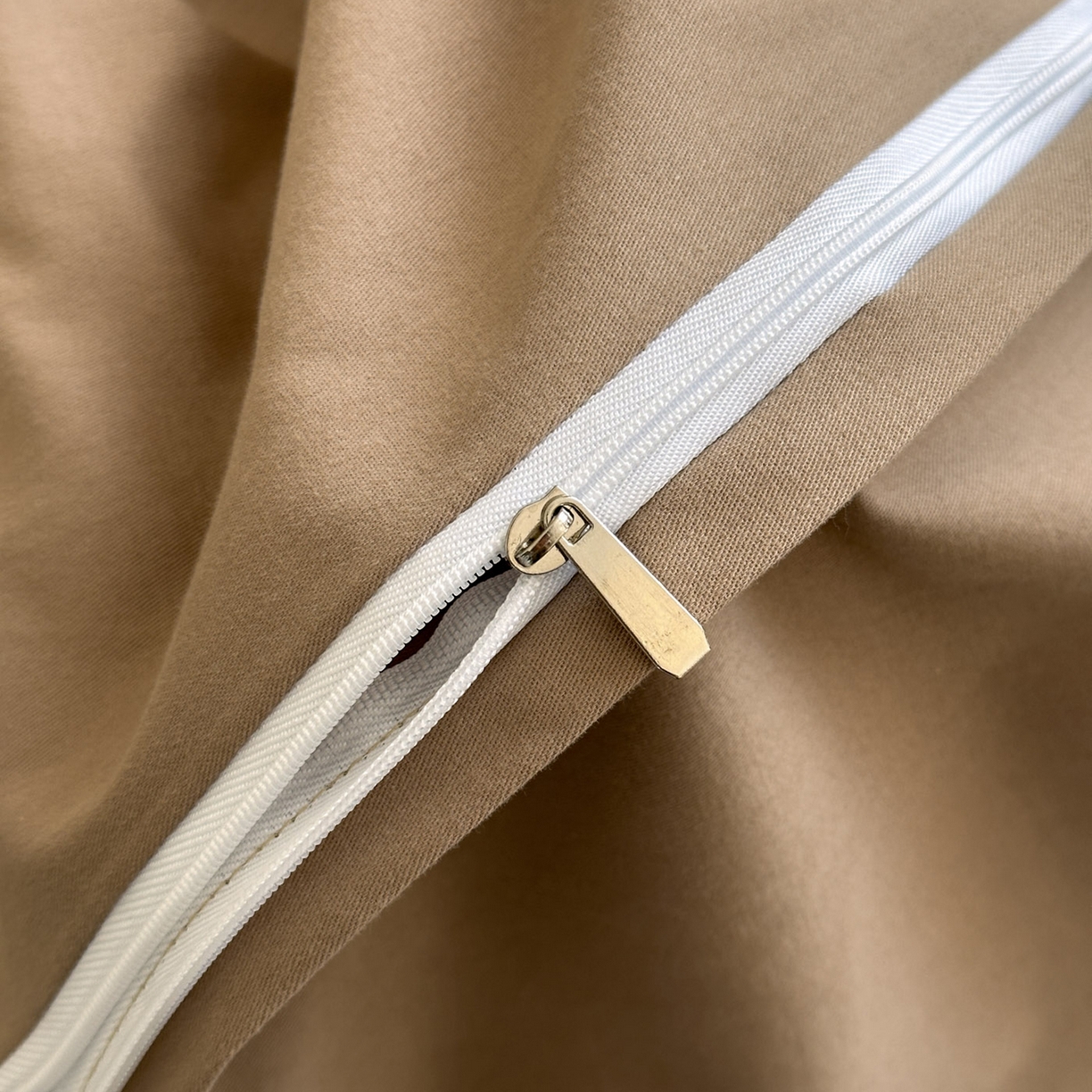 91家纺网 家纺一手货源 找家纺 禾时 2025新款全棉磨毛卡通刺绣四件套 米乐（咖）