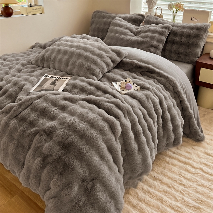 91家纺网 家纺一手货源 找家纺 悦织湾家纺 2025新款A类12斤獭兔毛580克托斯卡纳大泡泡双面兔毛绒四件套 兔兔绒-深灰