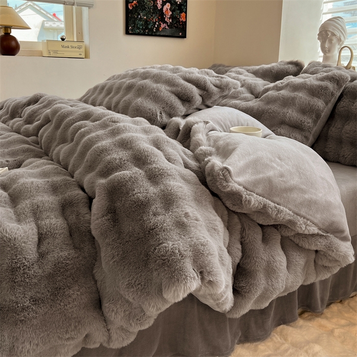 91家纺网 家纺一手货源 找家纺 悦织湾家纺 2025新款A类12斤獭兔毛580克托斯卡纳大泡泡双面兔毛绒四件套 兔兔绒-深灰