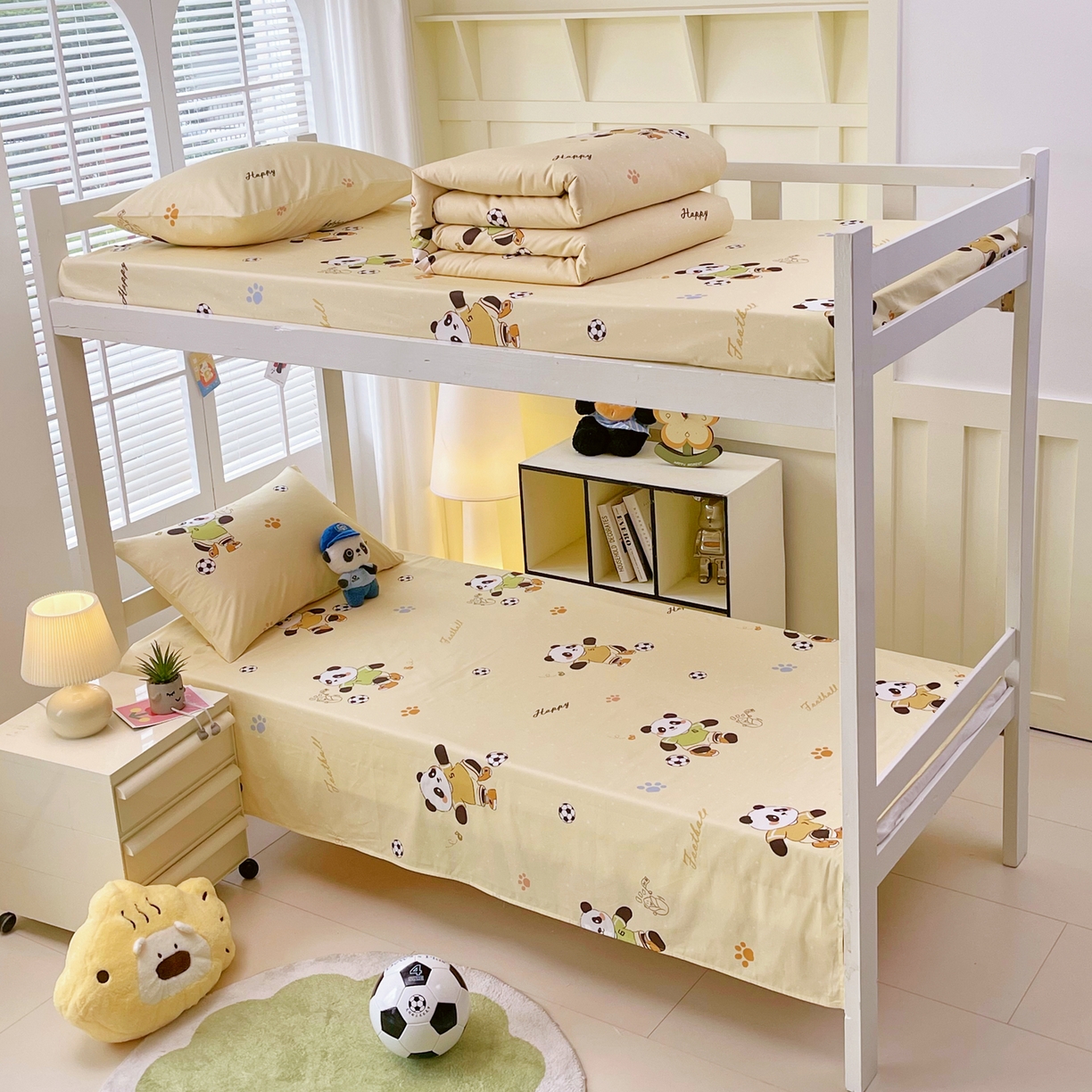 91家纺网 家纺一手货源 找家纺 金鑫汇家纺 2025新款A类全棉纯棉印花学生床宿舍上下铺三件套 足球争霸赛-黄