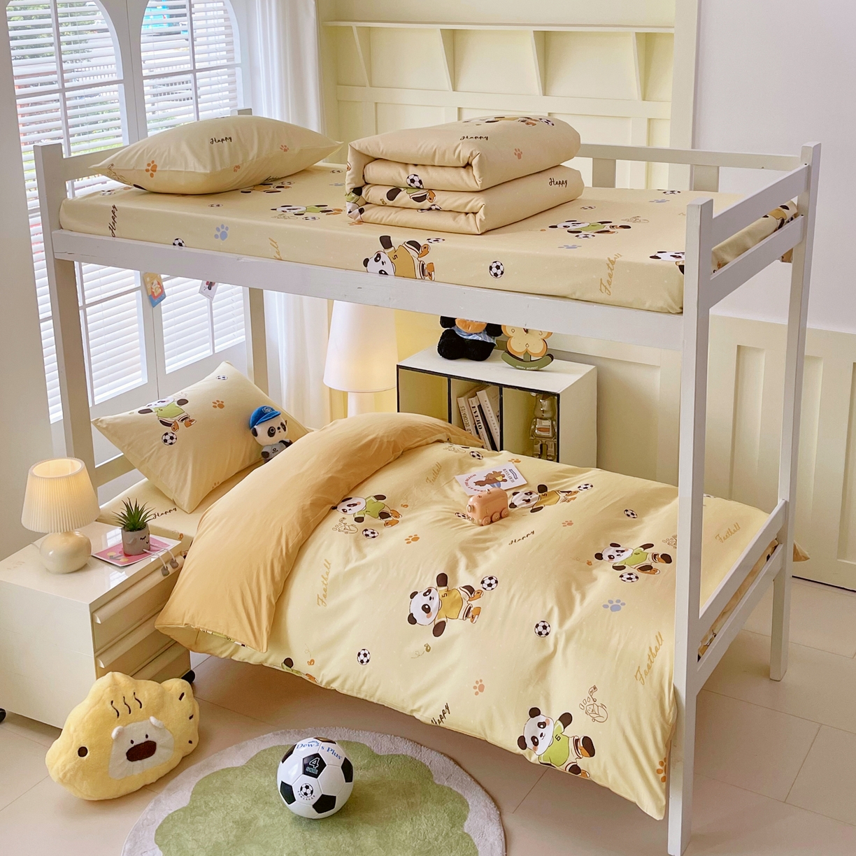 91家纺网 家纺一手货源 找家纺 金鑫汇家纺 2025新款A类全棉纯棉印花学生床宿舍上下铺三件套 足球争霸赛-黄