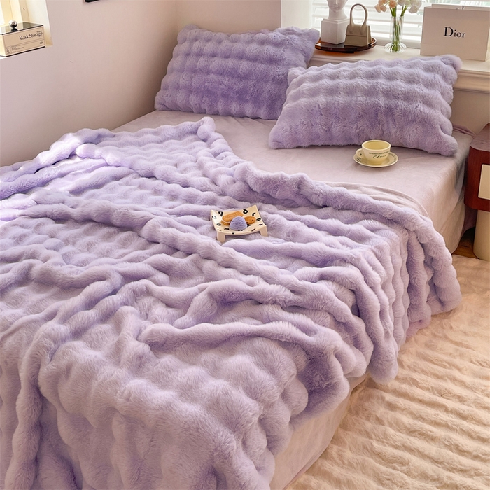 91家纺网 家纺一手货源 找家纺 悦织湾家纺 2025新款A类12斤獭兔毛580克托斯卡纳大泡泡双面兔毛绒四件套 兔兔绒-紫色