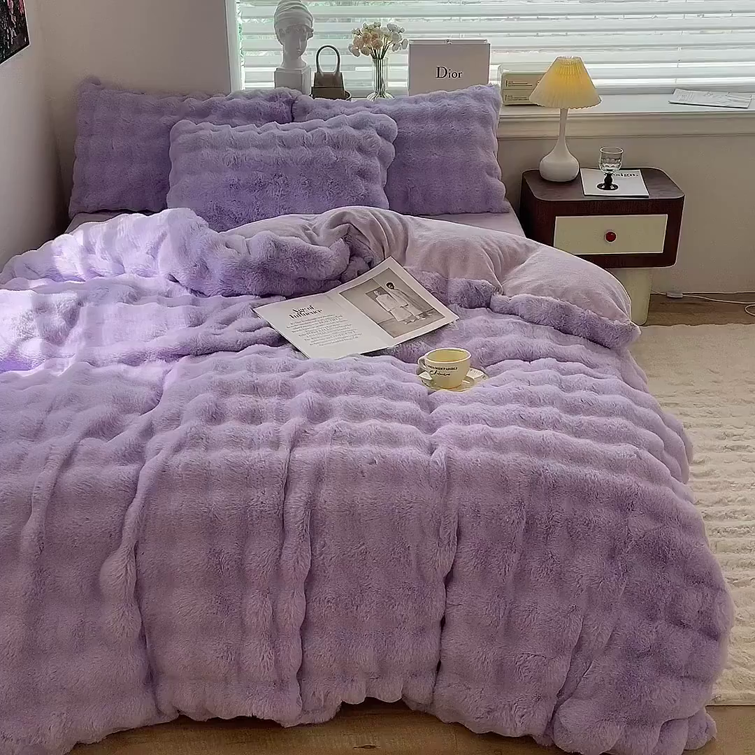 91家纺网 家纺一手货源 找家纺 悦织湾家纺 2025新款A类12斤獭兔毛580克托斯卡纳大泡泡双面兔毛绒四件套 兔兔绒-紫色